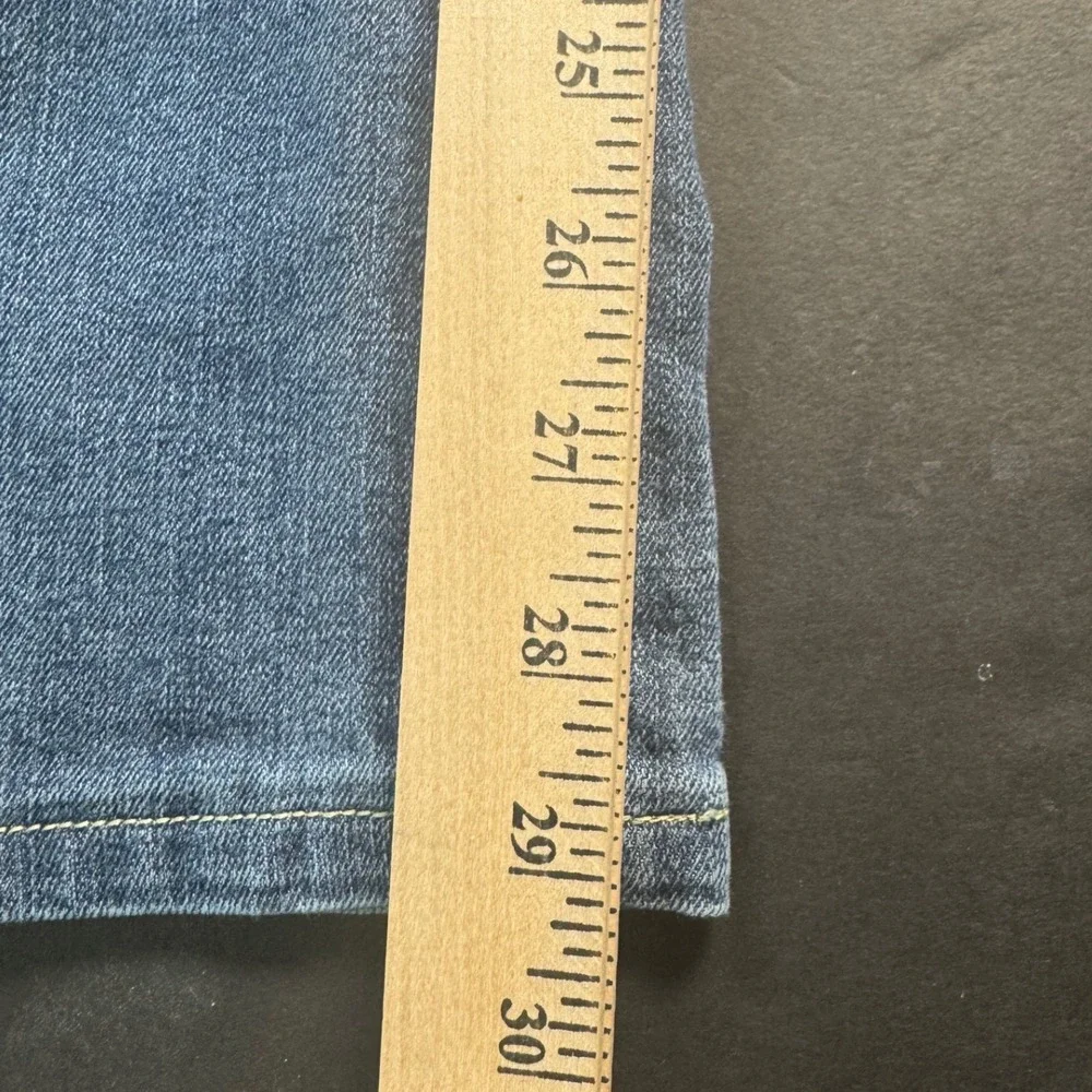 True Religion Tony Jeans Mens 30 Made in USA Medium Wash Straight Denim‎